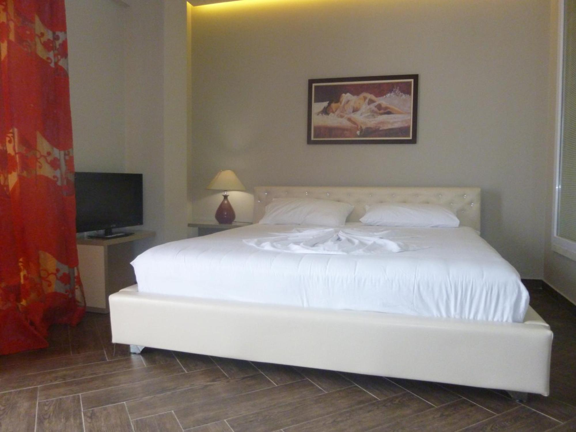 Villamaria Hotel Zvernec Экстерьер фото