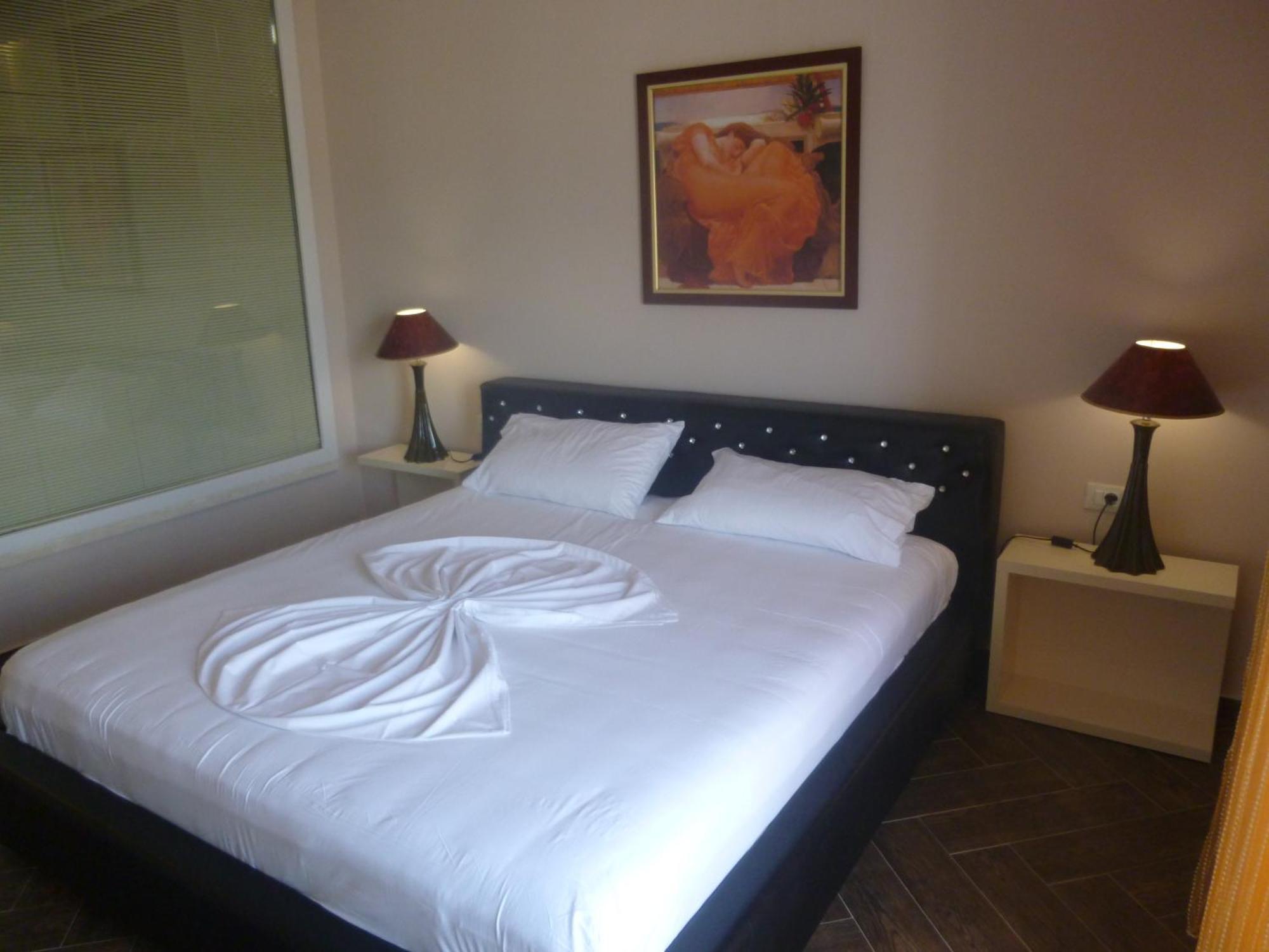 Villamaria Hotel Zvernec Экстерьер фото