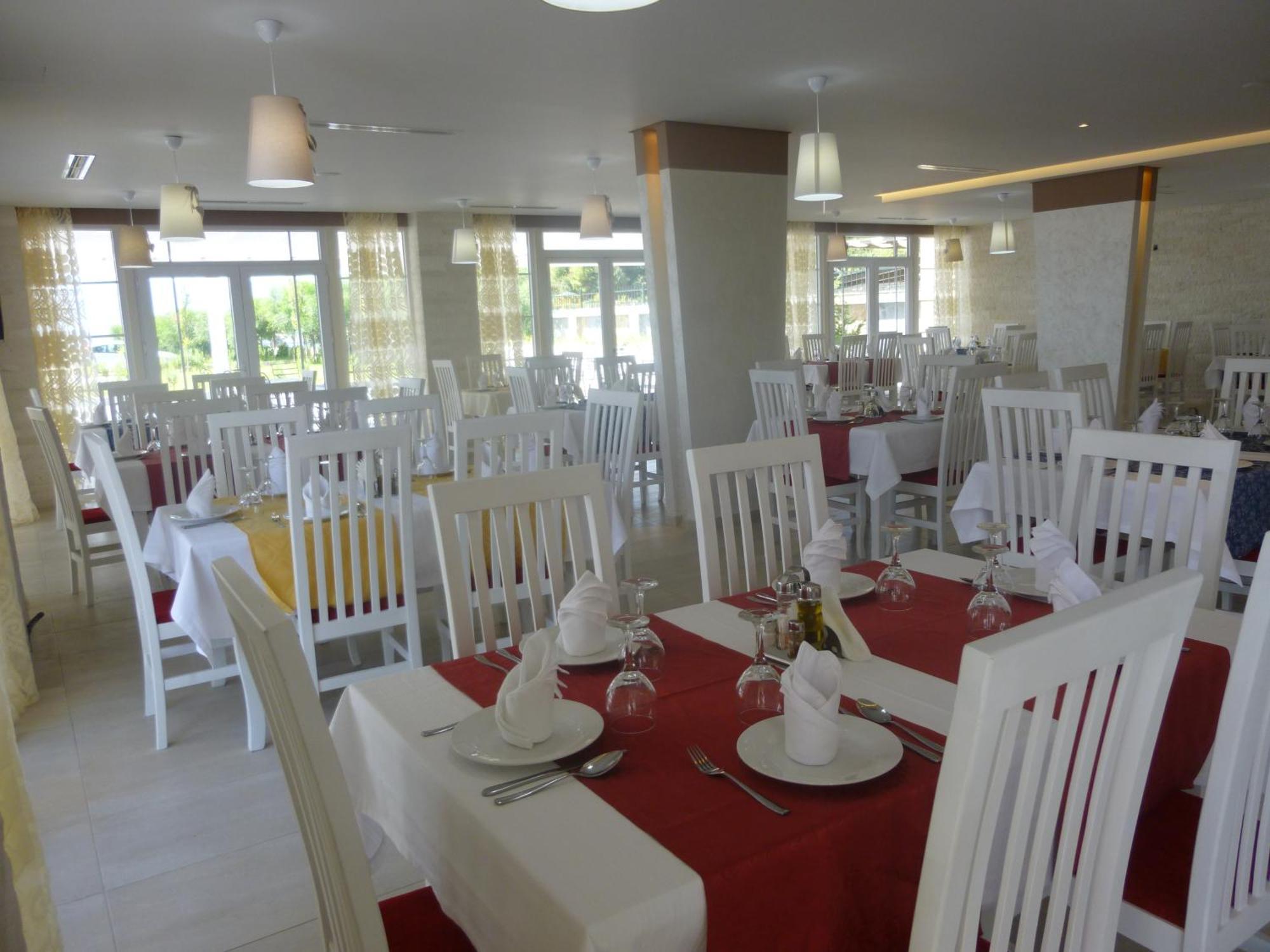 Villamaria Hotel Zvernec Экстерьер фото